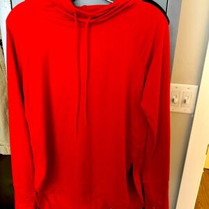 Athleta Uptempo Hoodie Size S
Fits much larger. Very soft fabric, thumb holes.